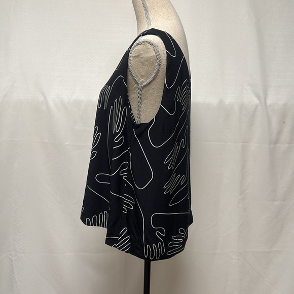 Elk Black and White Women's Top - Picture 3 of 7